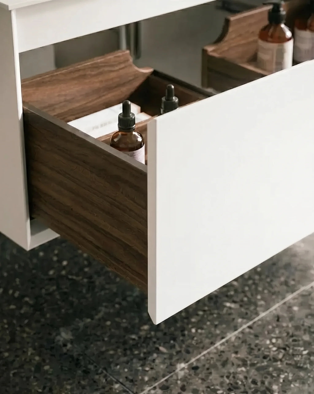 Meuble laque, 140cm avec plan double vasque intégrée, Bellea